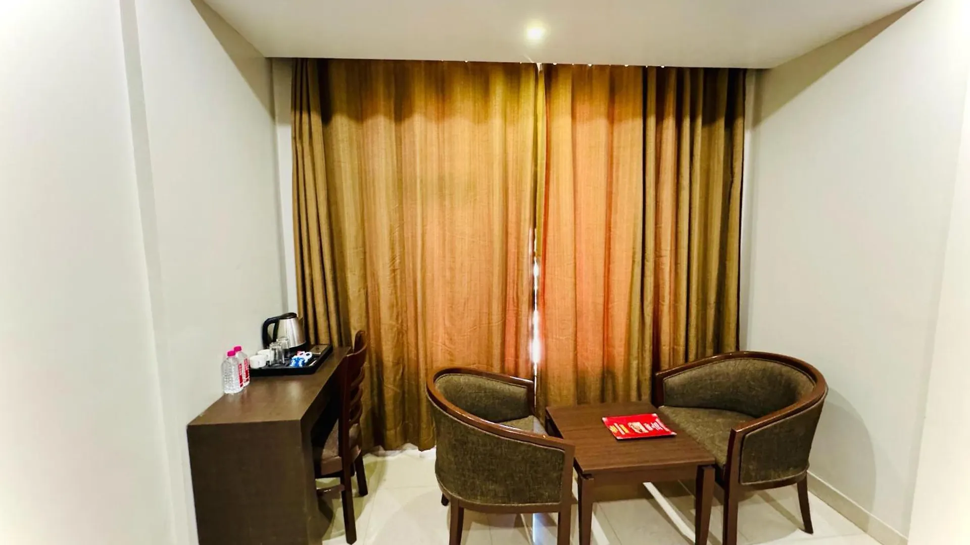 فندق Grand Continental فاراناسي