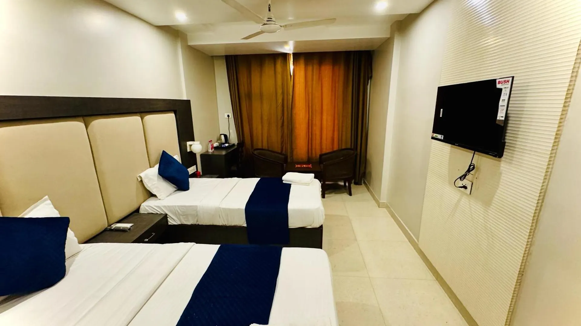 فندق Grand Continental فاراناسي 3*,  الهند